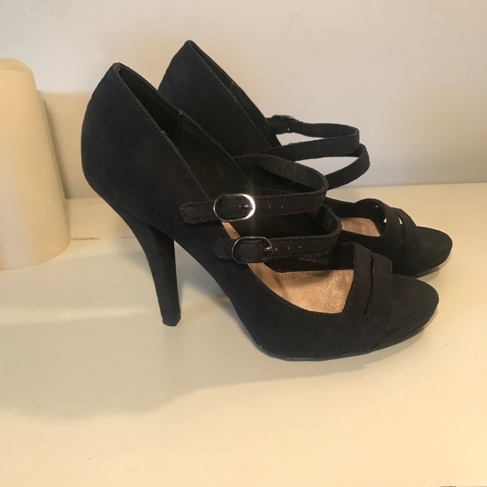 Translucent Zara black straps shoe  0602